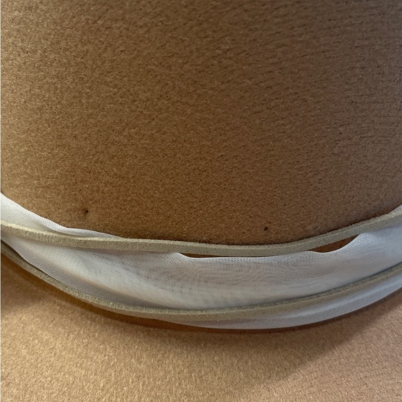Flea Style Tan Women\'s Hat with White Accent TX pin main image 11